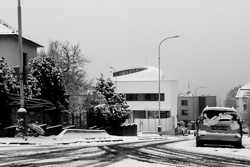 House in Prague by Fránek Architects; Czech Republic BIG SEE