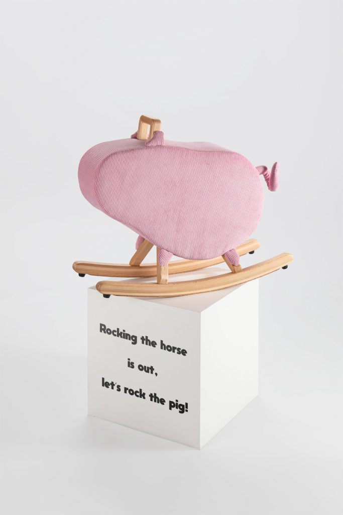 Rocking pig – BIG SEE