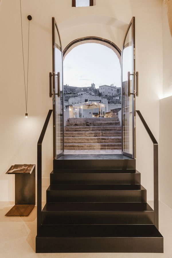 Momart Gallery, Matera – BIG SEE
