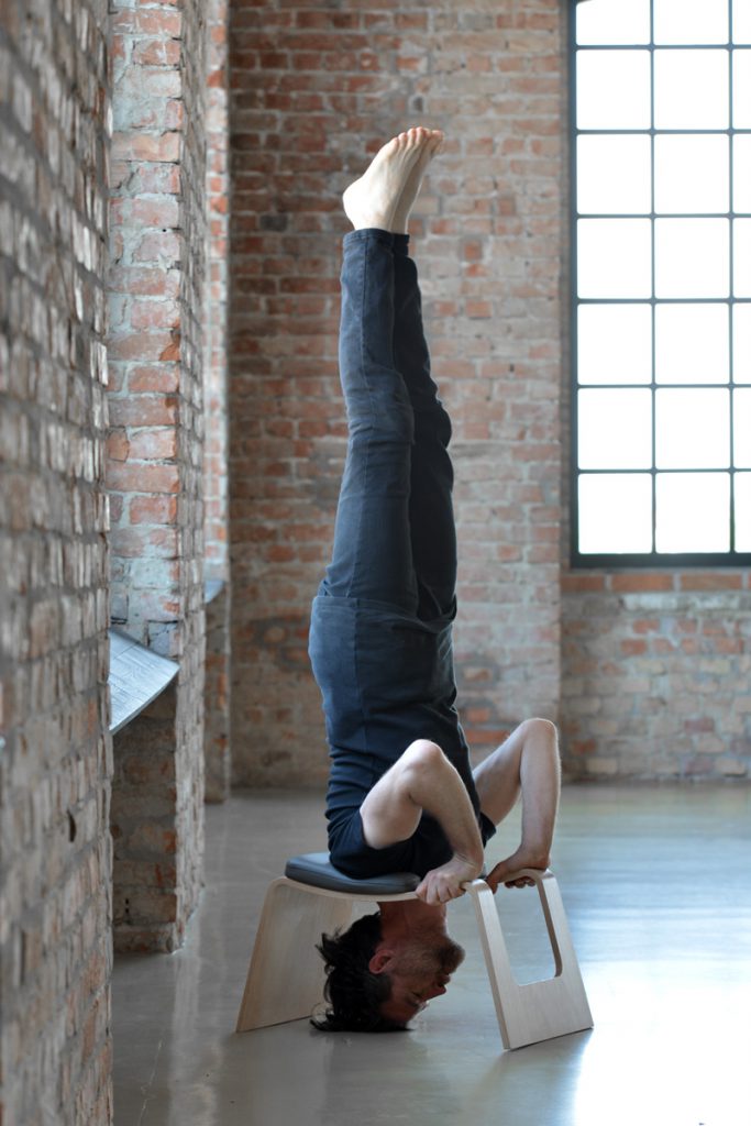 VESSEL Yoga headstand bench