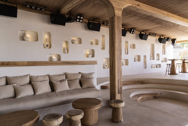 Super Paradise beach club, Mykonos BIG SEE