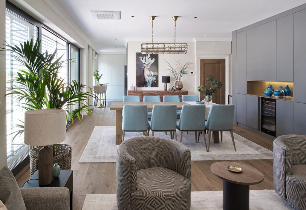 Oasis Penthouse – BIG SEE - Peaceful Oasis Steel Framed Glass Secluded Penthouse