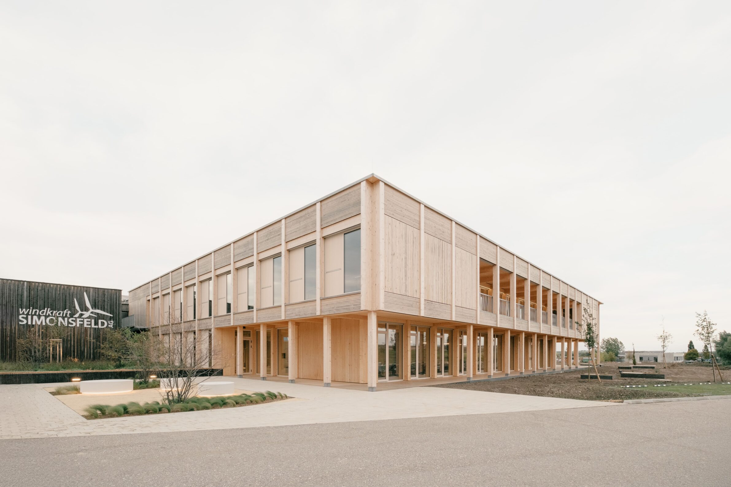juri troy architects_WK Simonsfeld_photo_2 Windkraft Simonsfeld