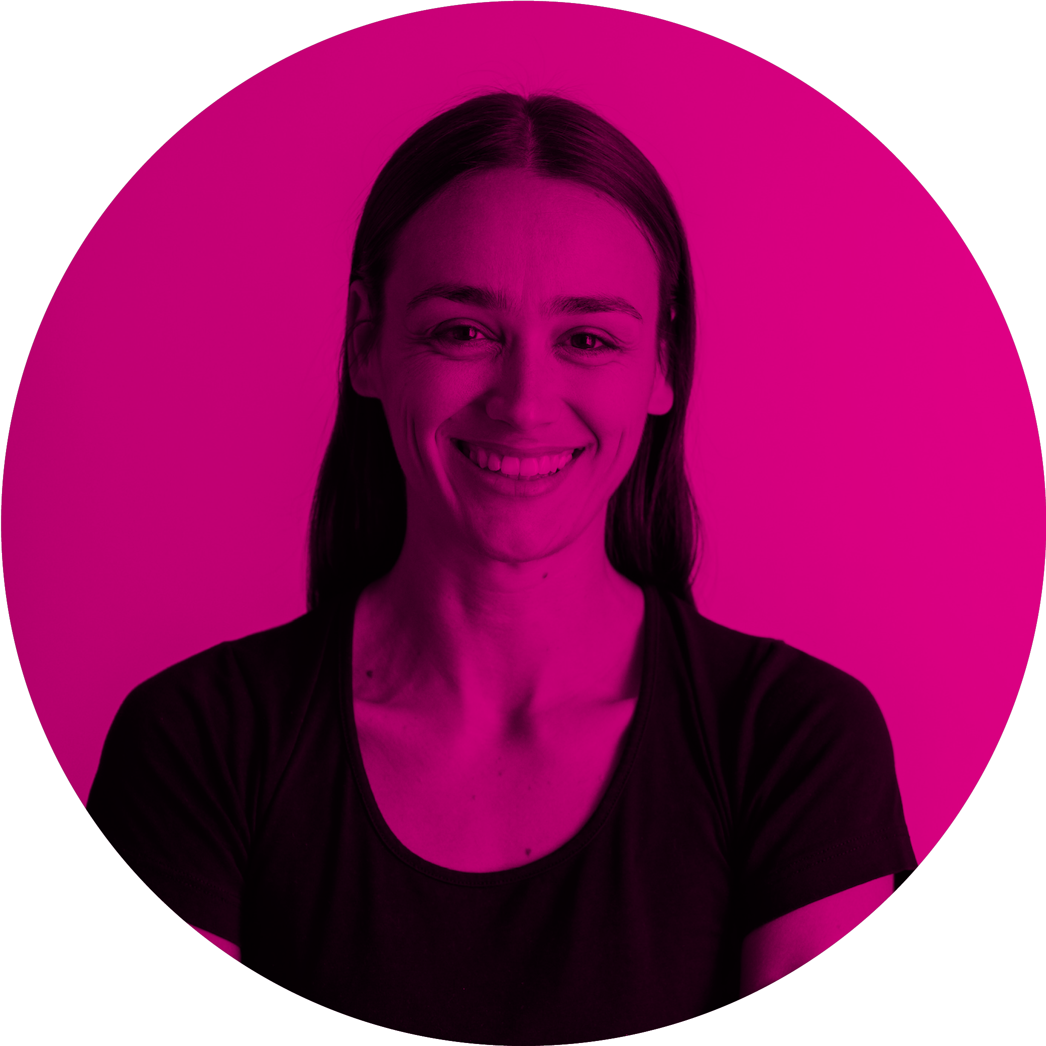 Király Adrienn_Itthon