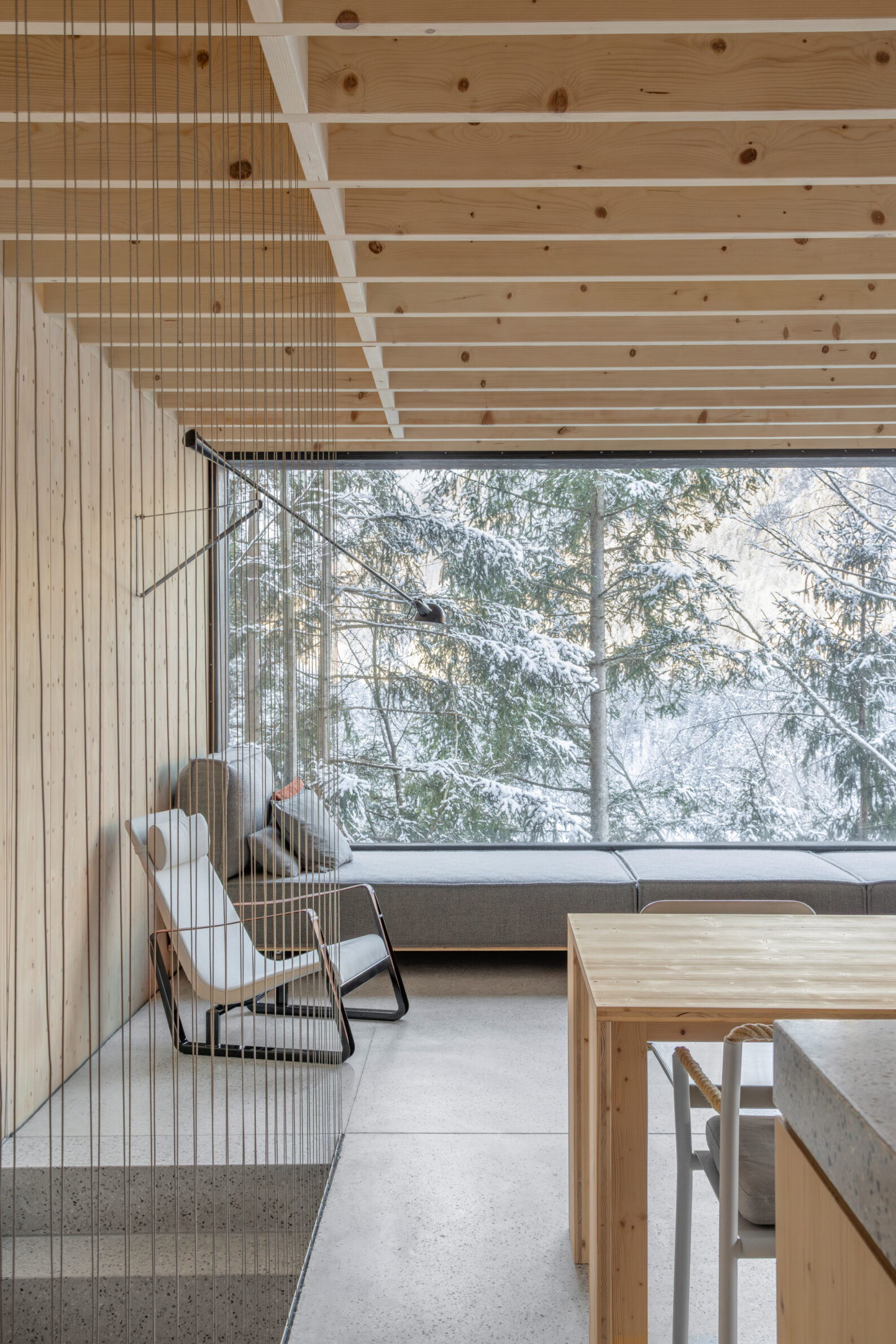 Twin Alpine Houses_Dekleva Gregoric Architects_photo Ana Skobe_2_inside_08 Dekleva Gregoric