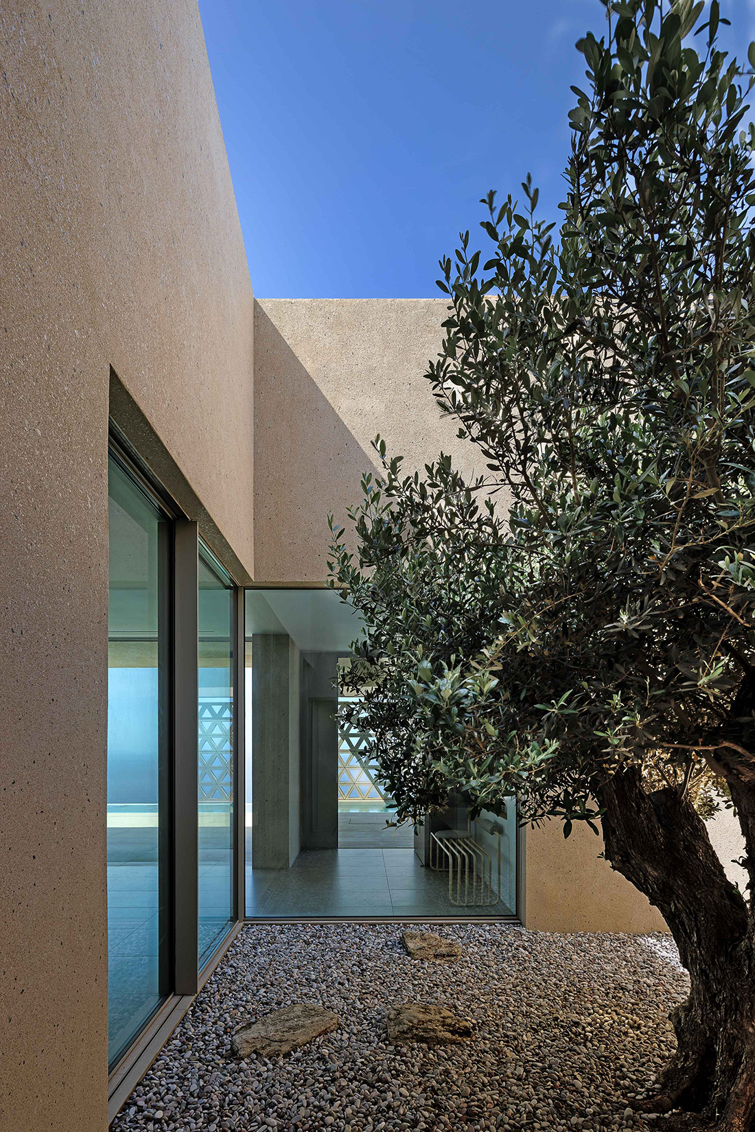 10.The Slot House by Katerina Valsamaki Architects-Photo credits Panagiotis Voumvakis Katerina Valsamaki
