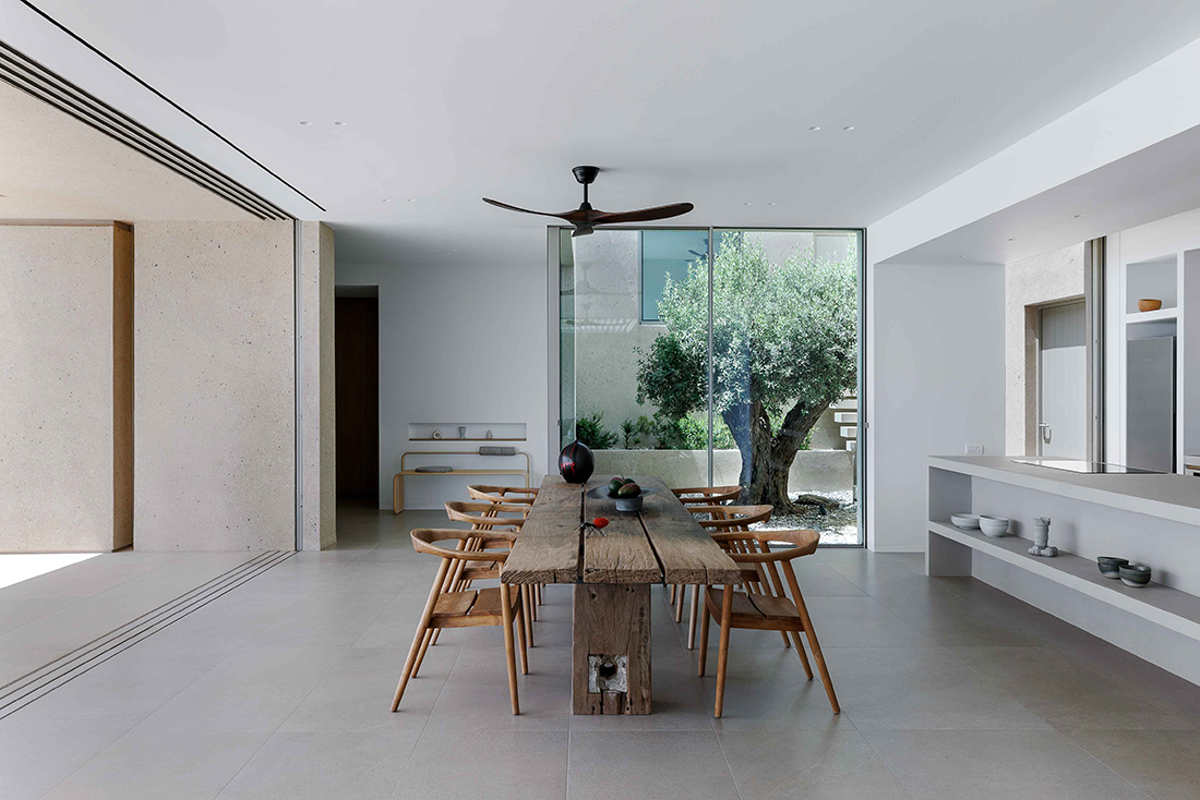 9.The Slot House by Katerina Valsamaki Architects-Photo credits Panagiotis Voumvakis Katerina Valsamaki