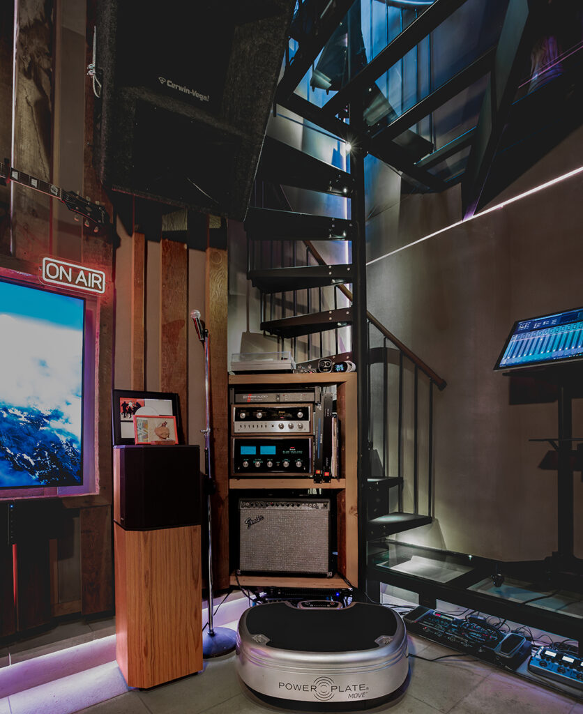 Vertical Studio by Archetype Design Collective – BIG SEE